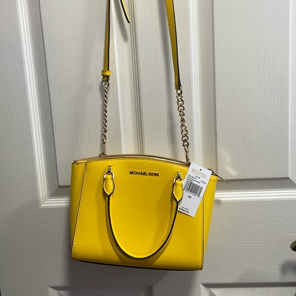 Bright yellow (citrus) Michael kors purse - Picture 1 of 5